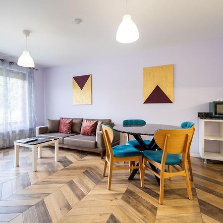 Sunny Apartment In Studentski Grad, Behind Unss Σόφια Εξωτερικό φωτογραφία