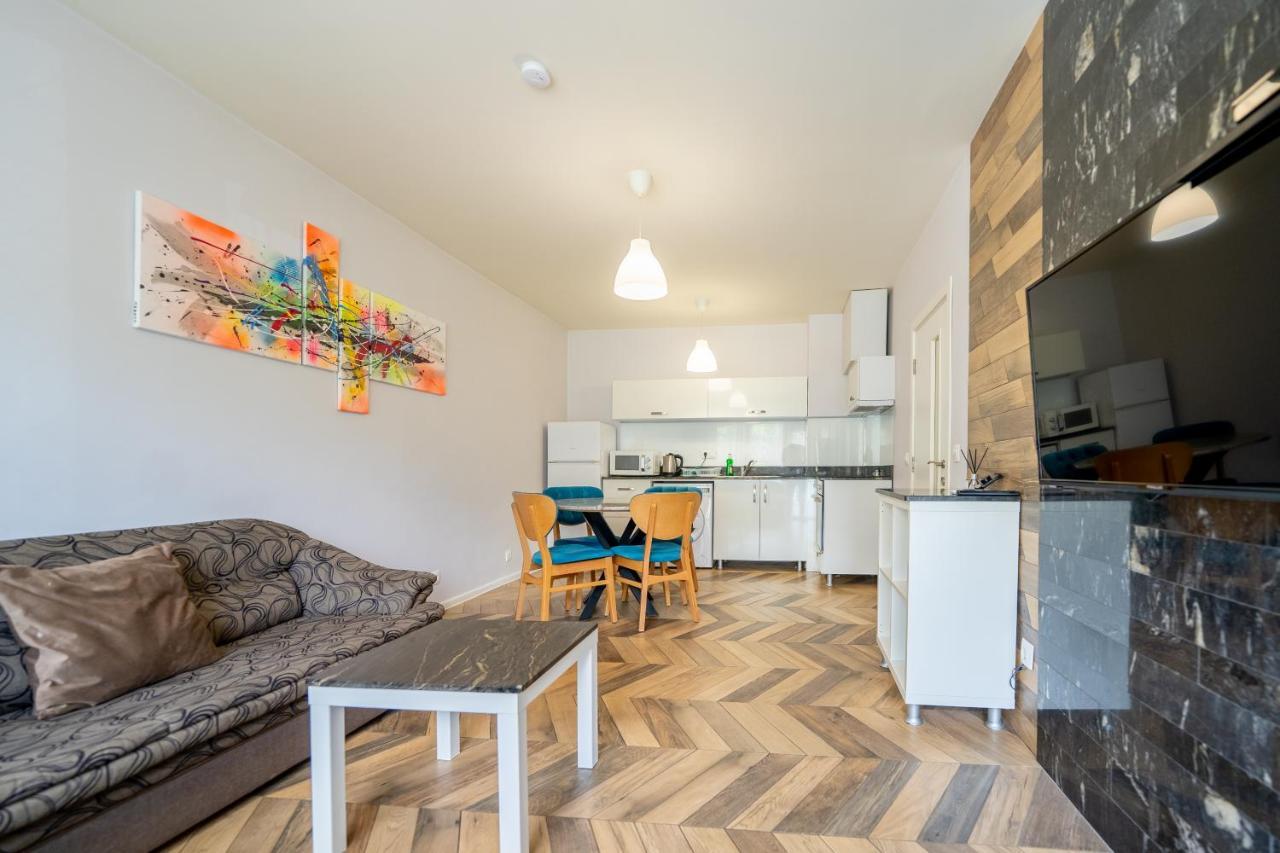 Sunny Apartment In Studentski Grad, Behind Unss Σόφια Εξωτερικό φωτογραφία