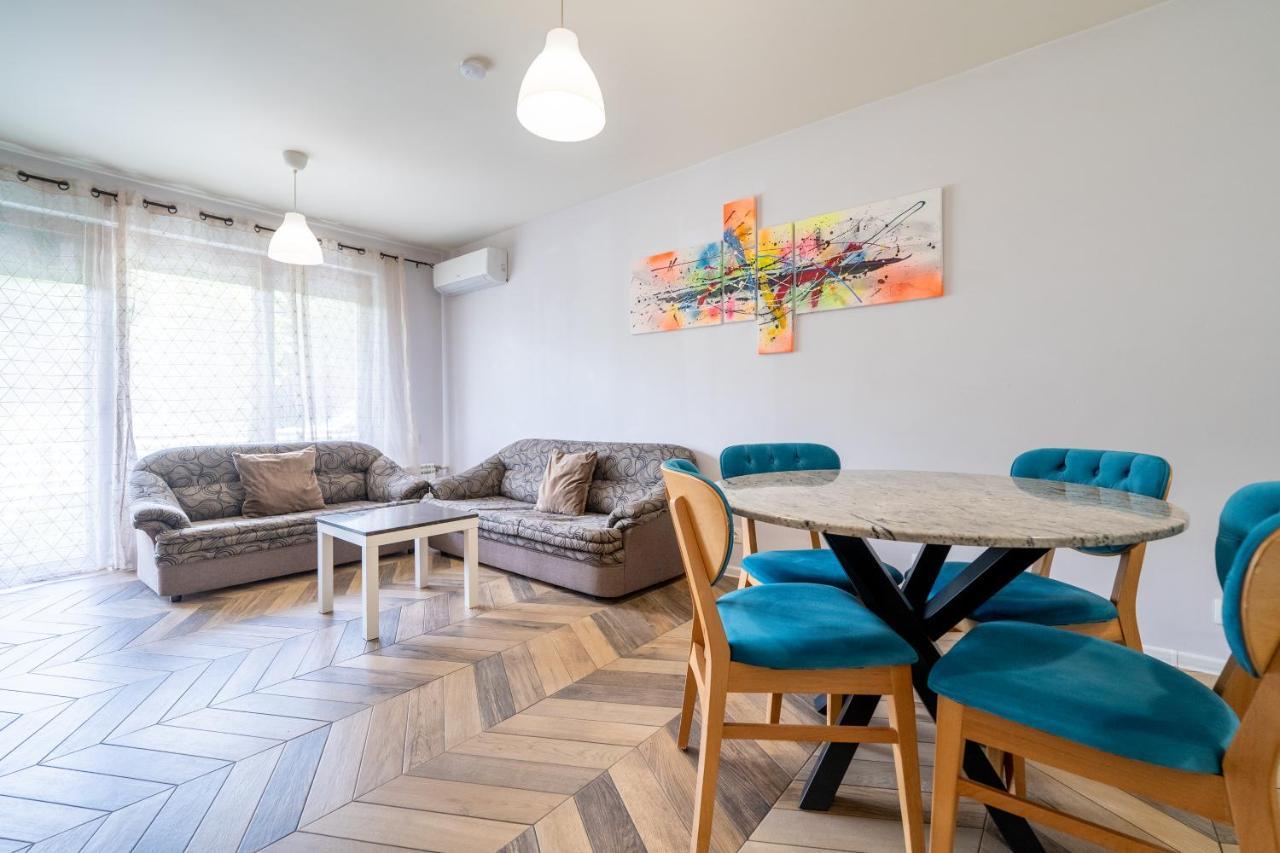 Sunny Apartment In Studentski Grad, Behind Unss Σόφια Εξωτερικό φωτογραφία